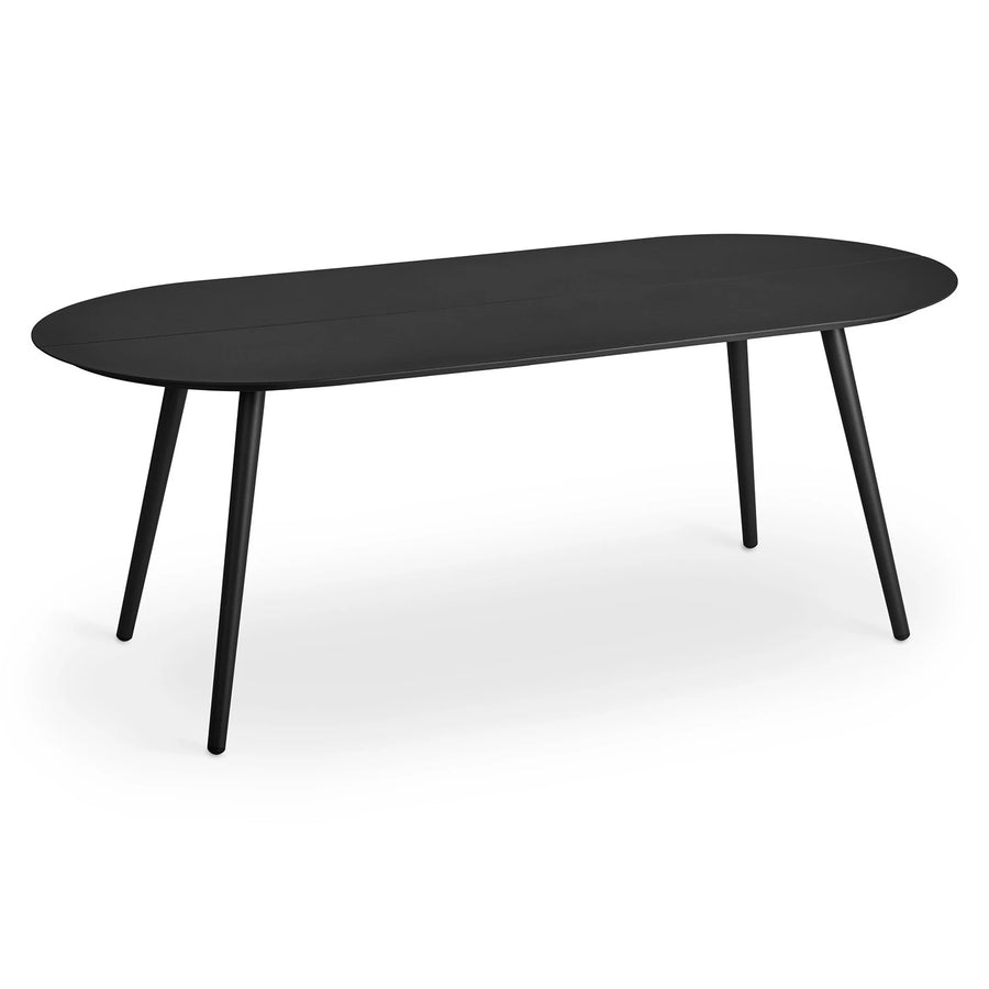 Ballo Oval Dining Table