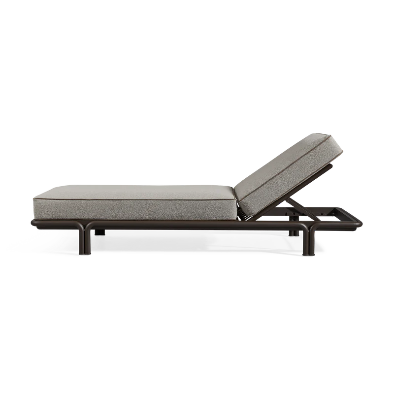 Magnolia Pool Loungers