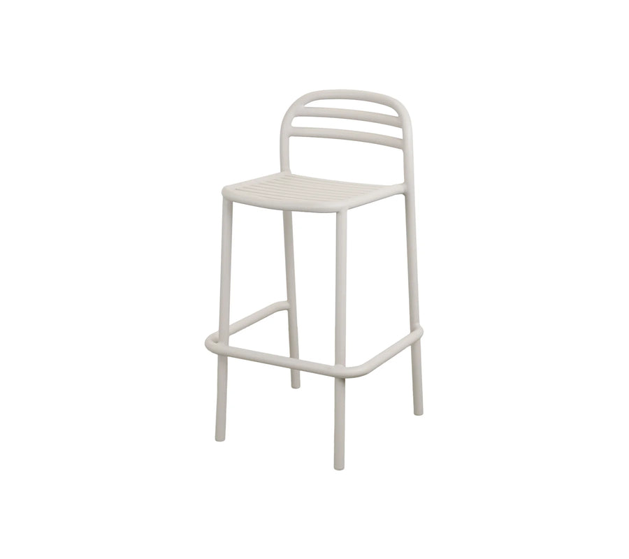 Minimalist Outdoor bar stools
