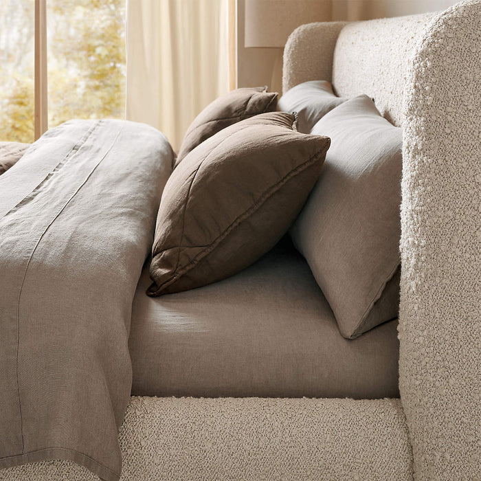 Salone Curved Bed - Main View