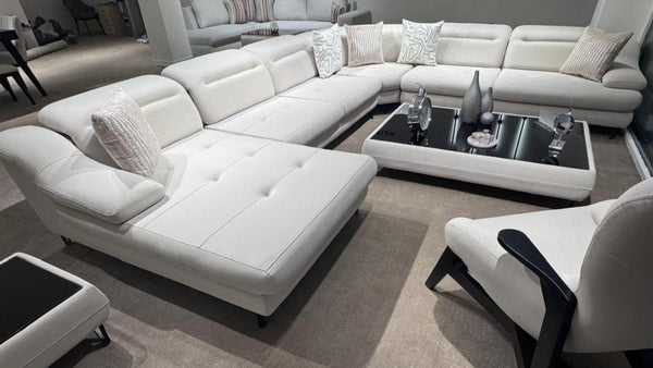 Conjunto de sofá modular seccional blanco moderno: asientos mullidos y profundos con chaise longue