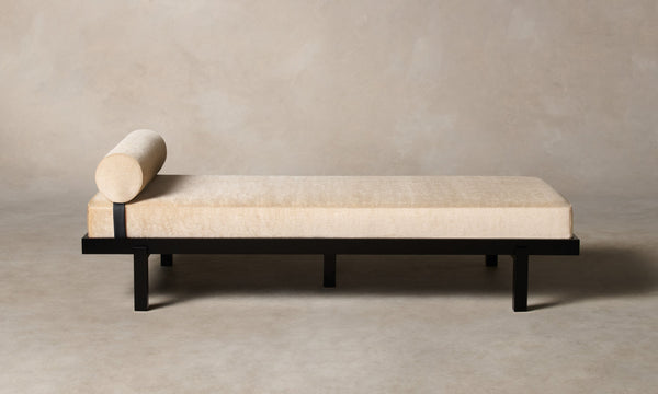 Bruna Daybed - View 1