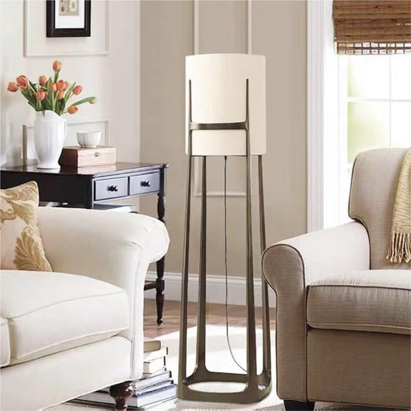 Lámpara de pie moderna con jaula escultural: elegancia minimalista