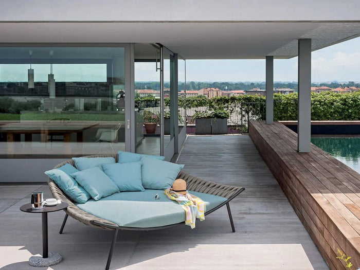 Arena Daybeds