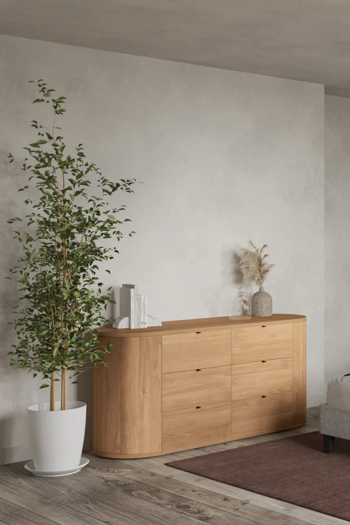 The Puy-l'Évêque Dresser