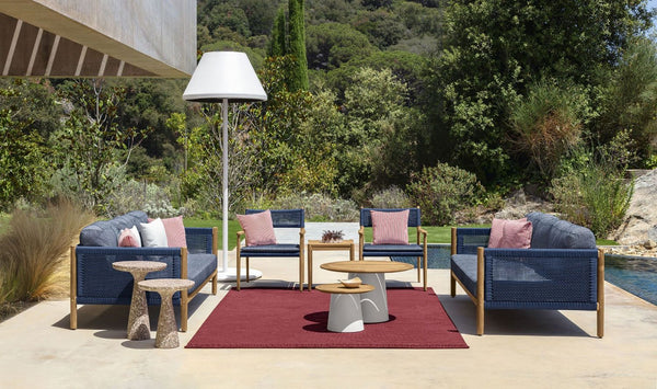 Moderno conjunto de salón de exterior de teca y cuerda: sofá, sillones y mesas personalizables
