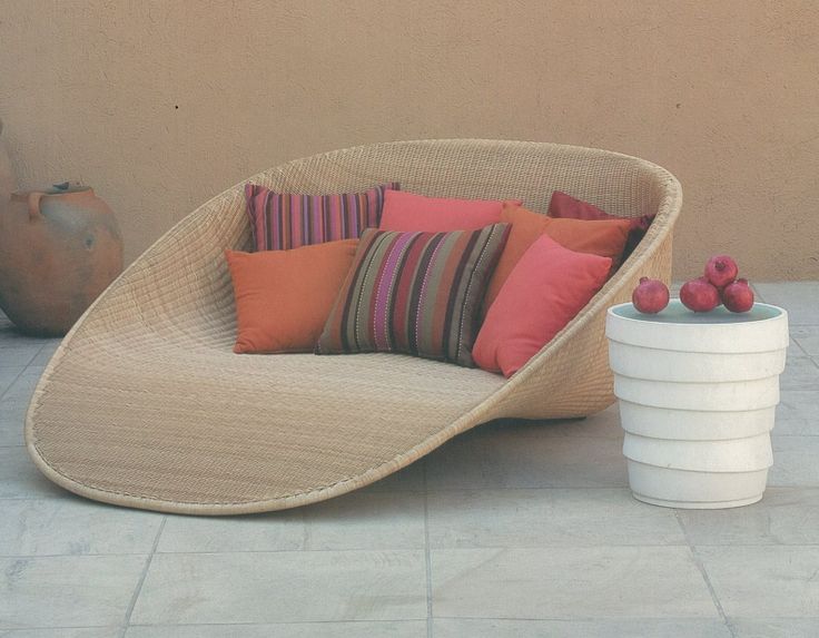 Janus Daybed