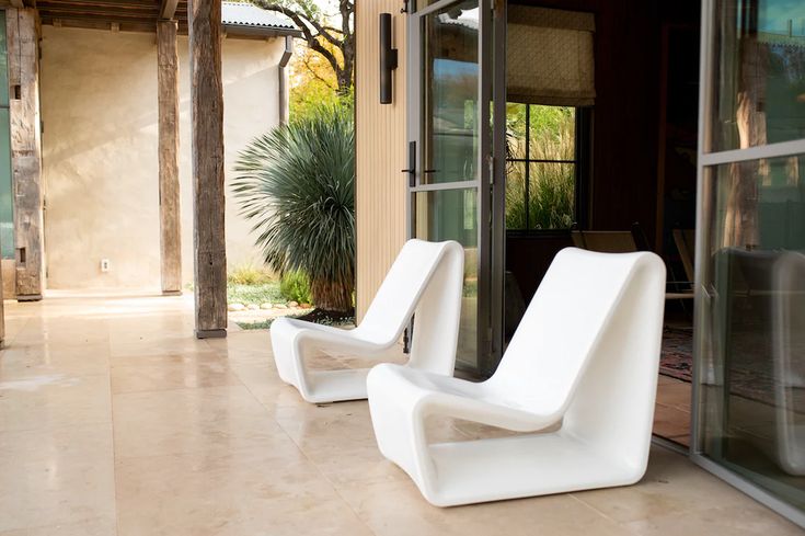 Loop Polyethylene Seating