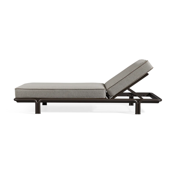 Magnolia Pool Loungers