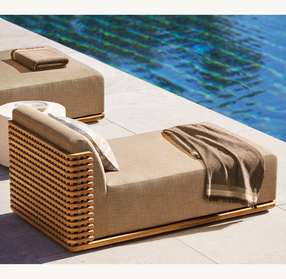 The Montefalco Sun Lounger