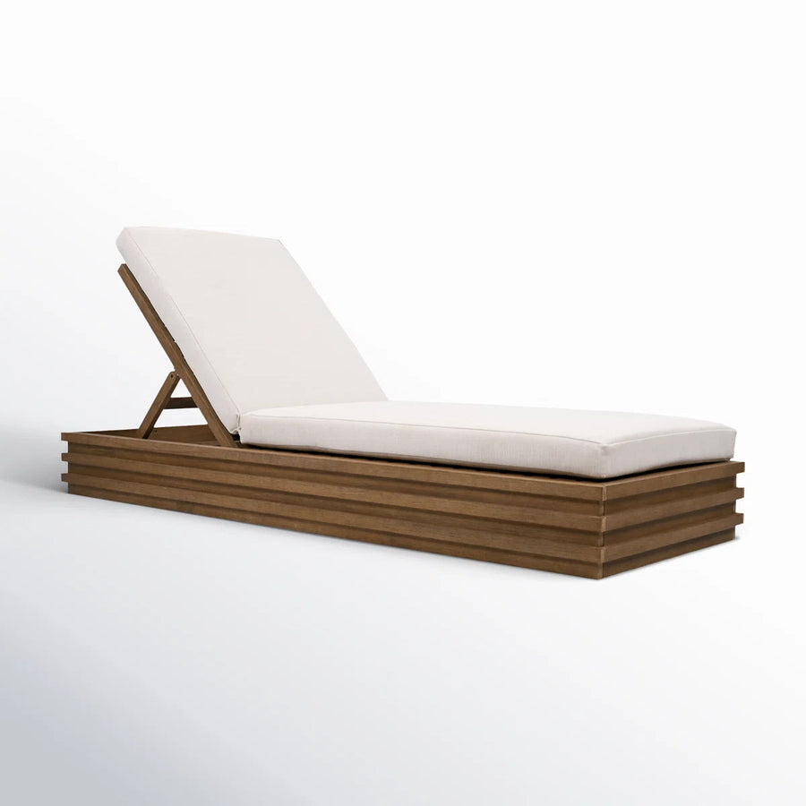 The Deruta Sun Lounger