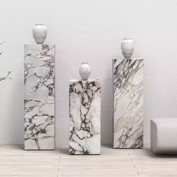 Pedestal cuadrado de mármol para exhibición