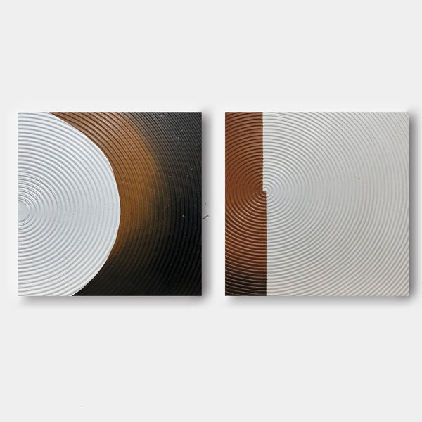 Concentric Rings in Bronze and White