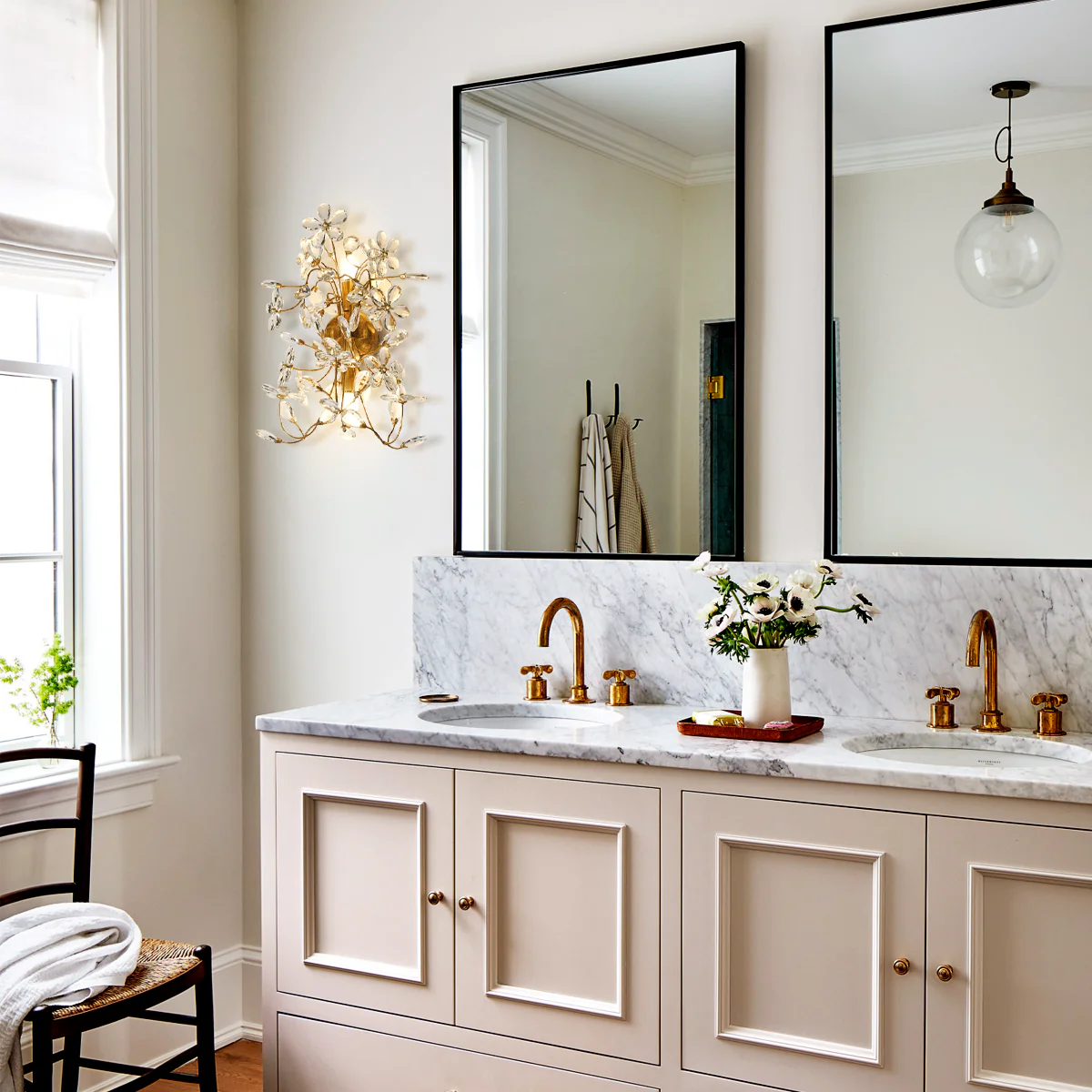 Curving Iron Branch Crystal Blossom Wall Sconce
