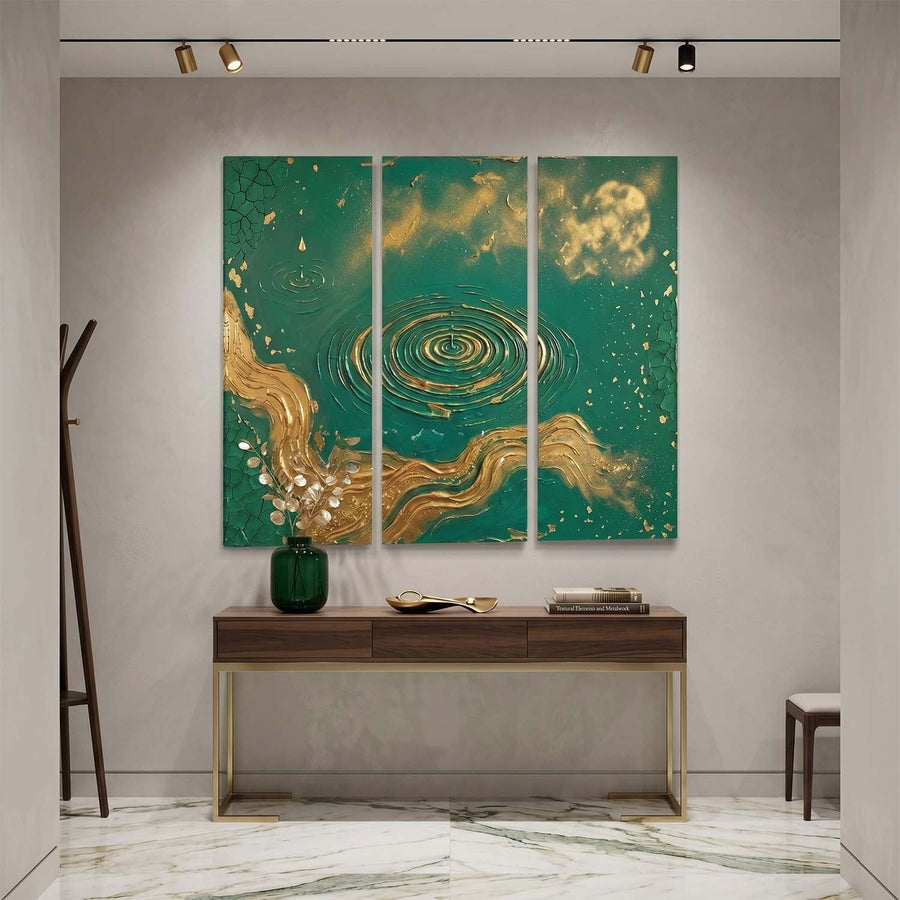 Emerald Ripples with Gold Currents