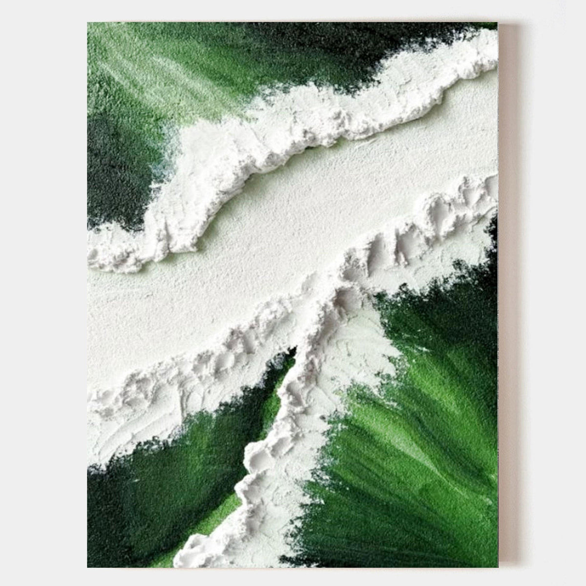 Emerald Tide with White Plaster Crest