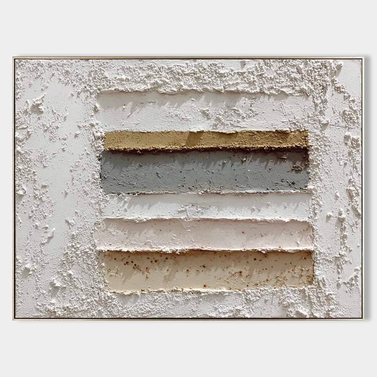 Layered Bands in Sand and Slate