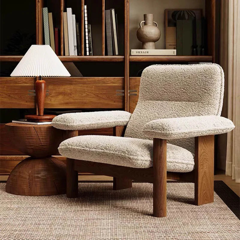 Modern Bouclé Lounge Chair – Sculptural Solid Wood Frame & Plush Upholstered Arms