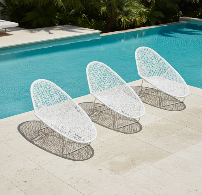 Modern Outdoor Cane-line sun lounger Woven Chaise Lounge - Main View