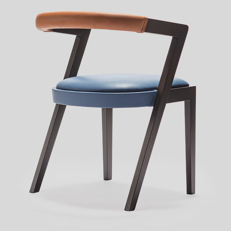 Modern Zig-Zag Accent Chair – Solid Wood Frame + genuine Leather